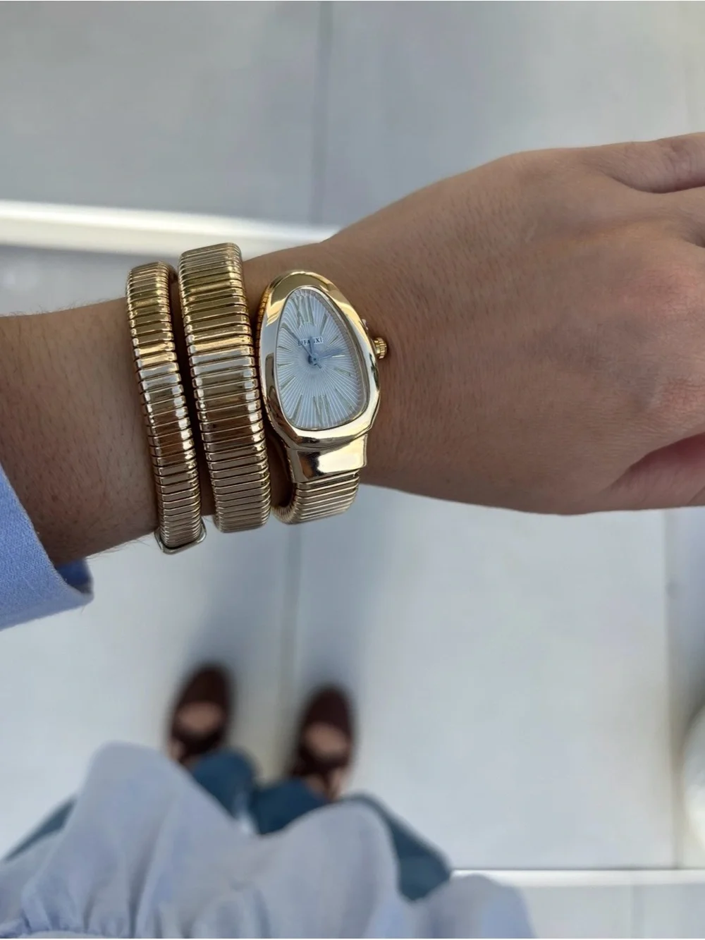 Serpenti-Inspired Gold Tone Women's Bracelet Watch